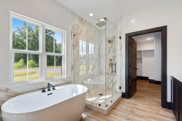 $634,900 | 5199 Brook Lane, Hernando, MS 38632