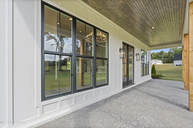 $634,900 | 5199 Brook Lane, Hernando, MS 38632