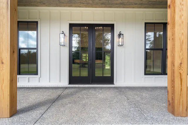 $634,900 | 5199 Brook Lane, Hernando, MS 38632