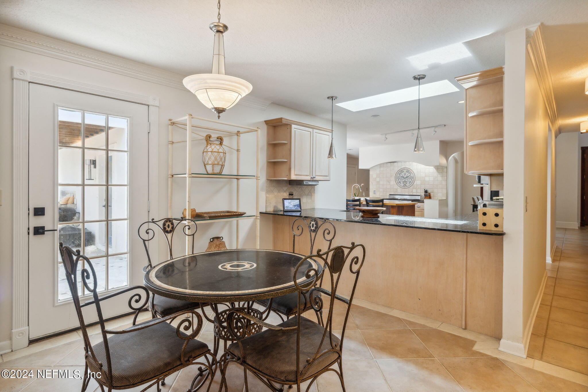 335 11th Street Atlantic Beach, FL 32233 - Photo 20 of 62 EAT-IN KITCHEN
