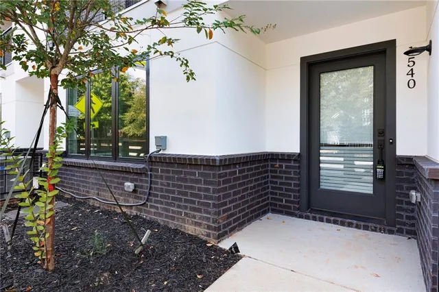 $3,150 | 1540 Millwood Place, Atlanta, GA 30317