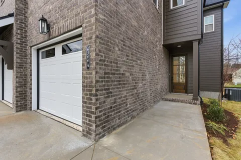 $750,000 | 6300 A American Court, Nashville, TN 37209