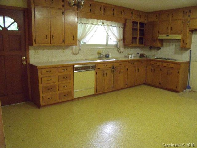 52 Waycaster Road Marion, NC 28752 - Photo 14 of 29 Gallery Image 14