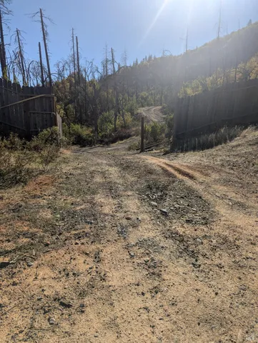 $149,000 | 1833 Hunter Point Road, Upper Lake, CA 95485