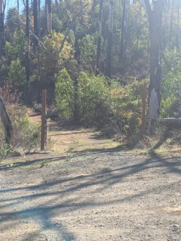 $149,000 | 1833 Hunter Point Road, Upper Lake, CA 95485