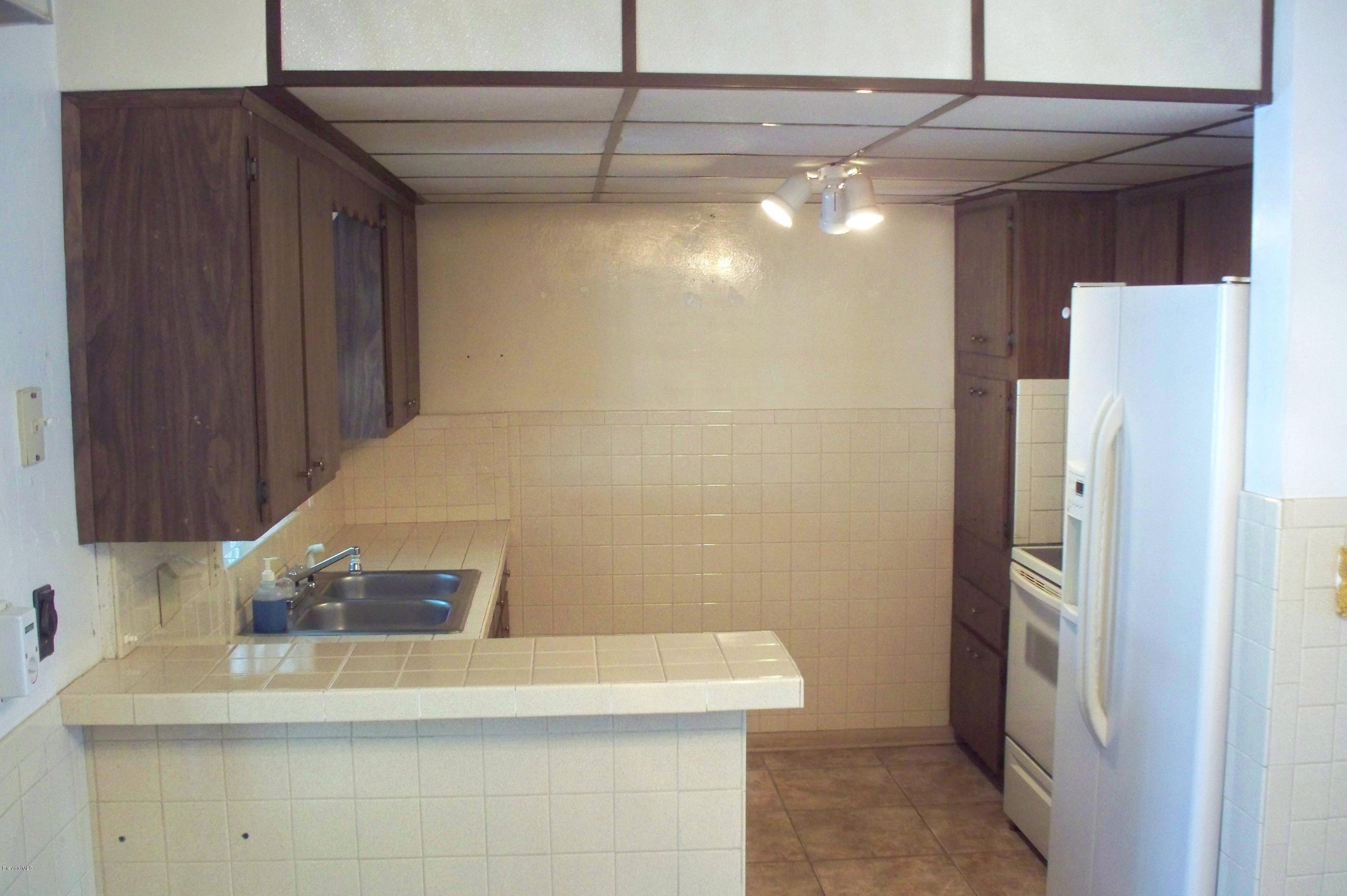 2438 Allan Adale Road Melbourne, FL 32935 - Photo 3 of 15 2438 aLAN aDALE 023