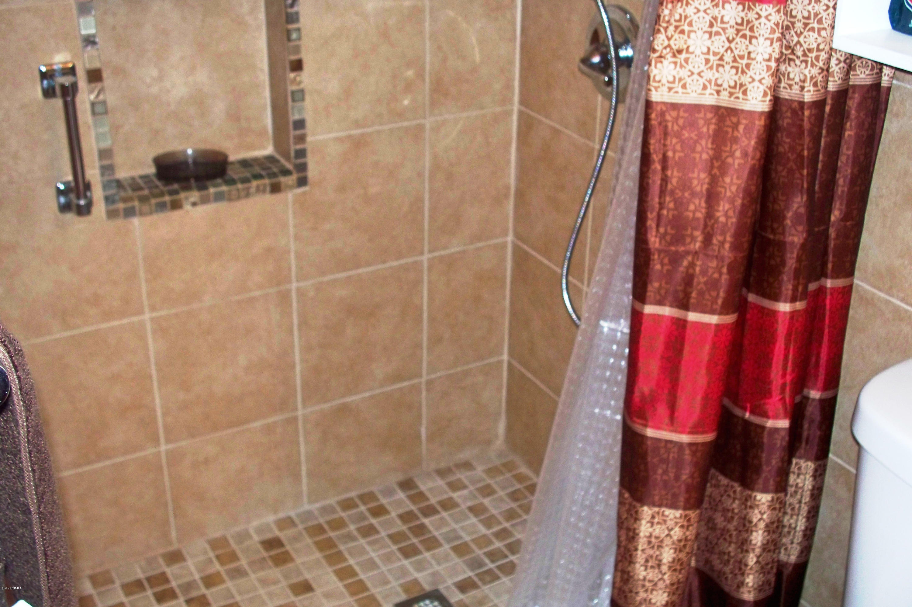 2438 Allan Adale Road Melbourne, FL 32935 - Photo 10 of 15 2438 aLAN aDALE 015
