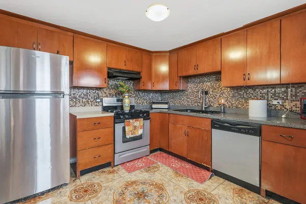 $199,000 | 3924 167th Place, Country Club Hills, IL 60478