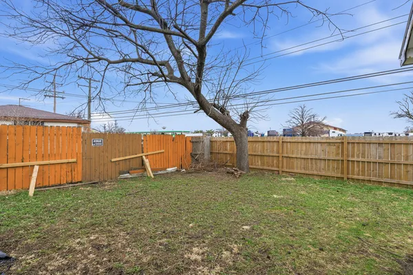 $199,000 | 3924 167th Place, Country Club Hills, IL 60478