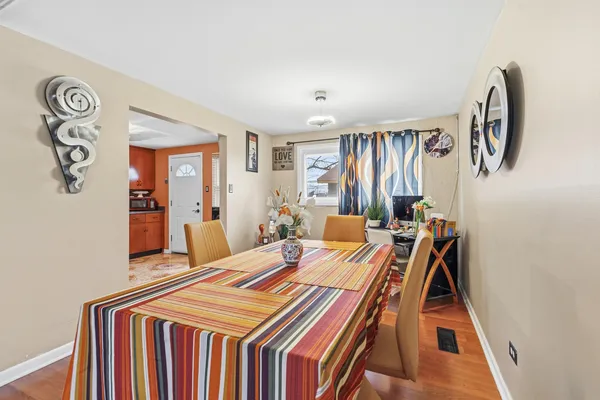 $199,000 | 3924 167th Place, Country Club Hills, IL 60478