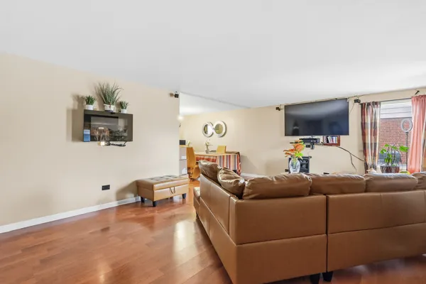 $199,000 | 3924 167th Place, Country Club Hills, IL 60478