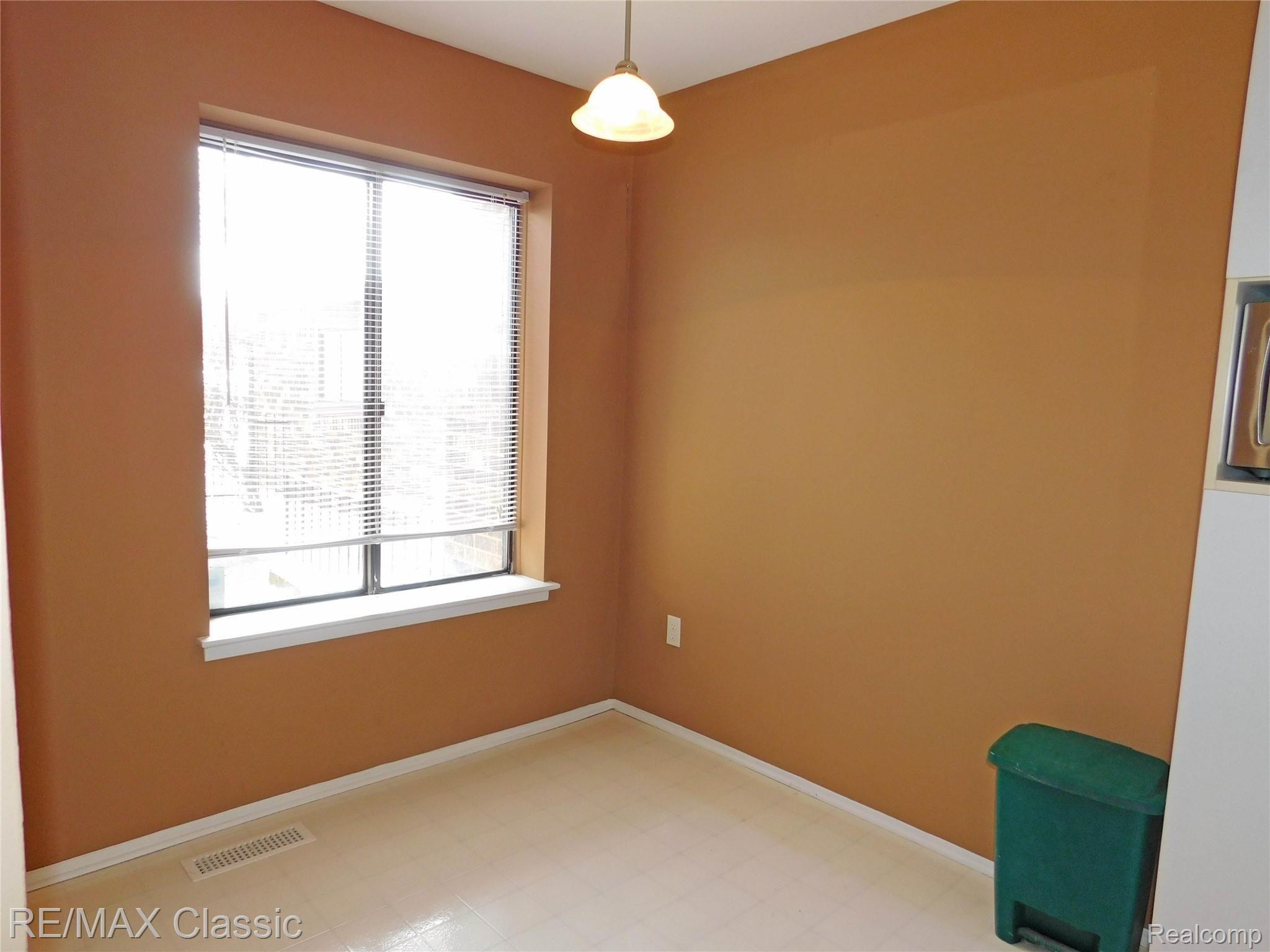 32121 West 12 Mile Road, Unit 8L Farmington, MI 48334 - Photo 9 of 17 12 mile bn.jpg