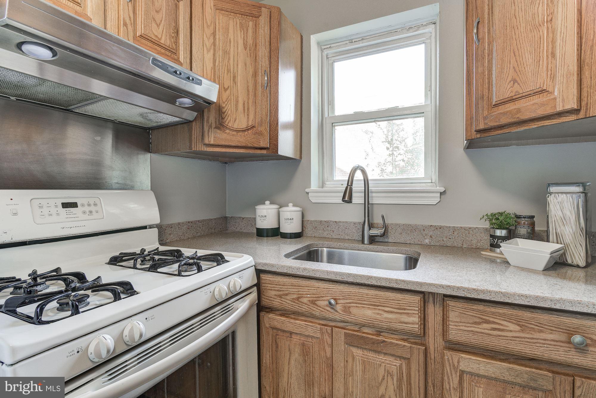 11512 Grandview Avenue Silver Spring, MD 20902 - Photo 14 of 27 Gallery Image 14