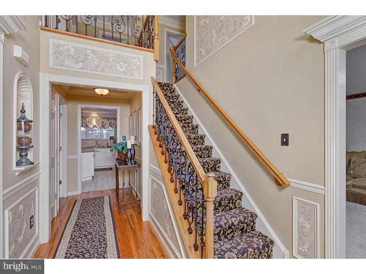 356 Chapel Heights Road Sewell, NJ 08080 - Photo 3 of 24 Foyer