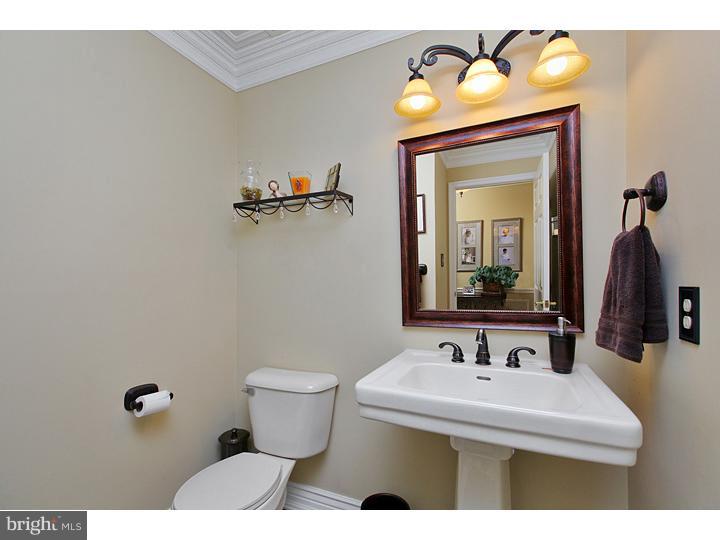 356 Chapel Heights Road Sewell, NJ 08080 - Photo 9 of 24 Bathroom