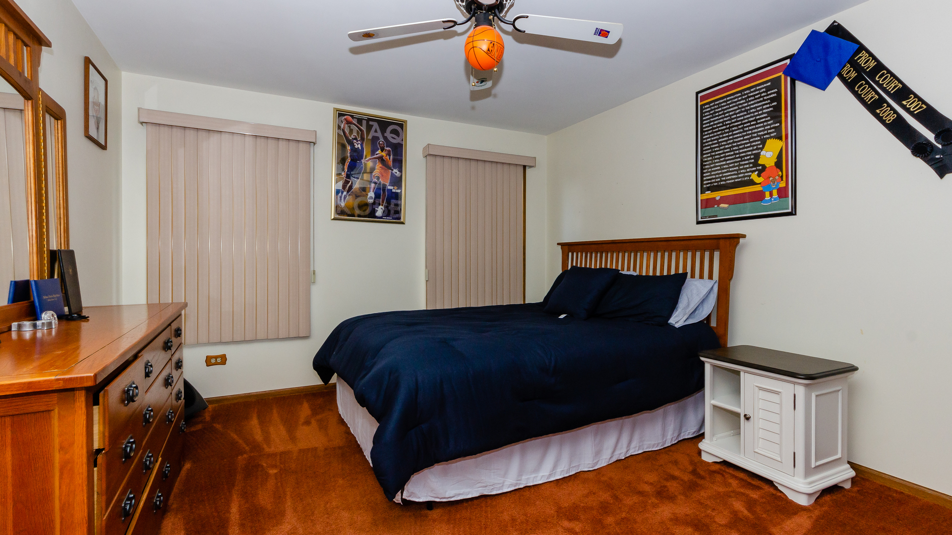 940 Gannon Drive Hoffman Estates, IL 60169 - Photo 13 of 20 a bedroom with a bed and wooden floor