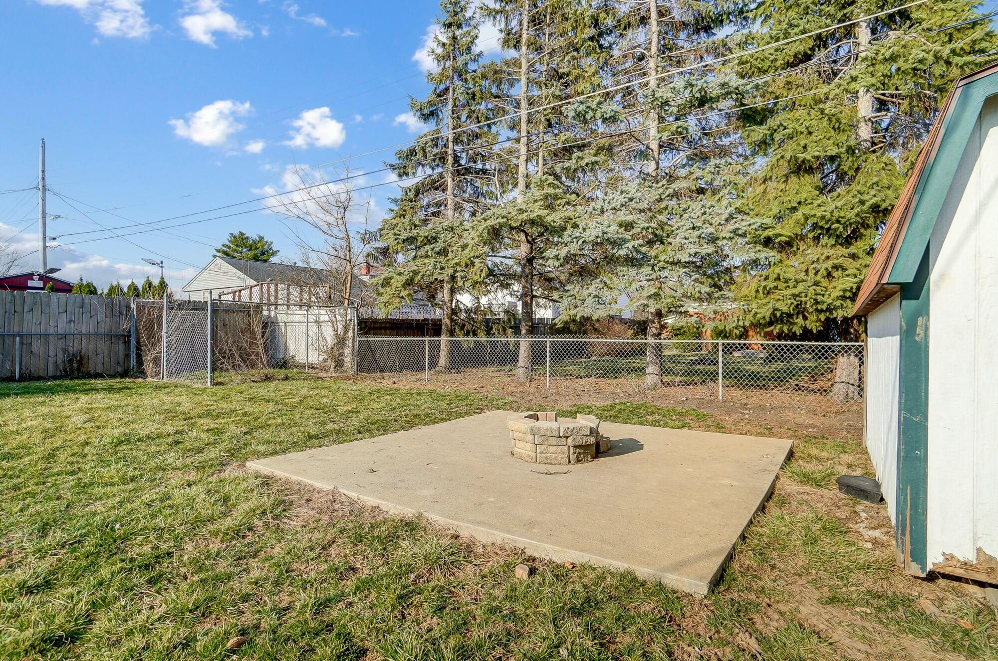365 Lombard Road Columbus, OH 43228 - Photo 27 of 28 tempImage5a2Ahh