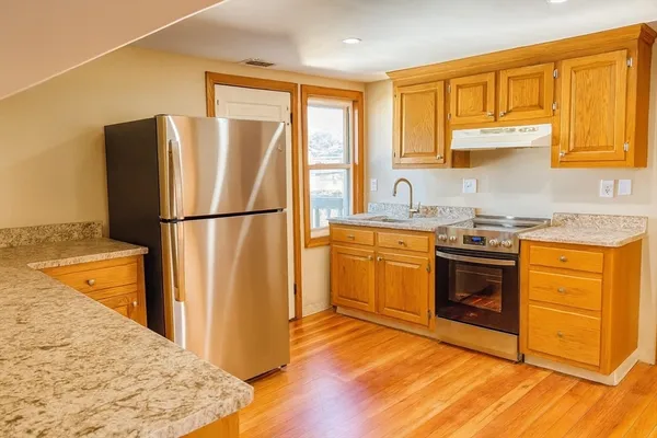 $2,100 | 44 Ferndale Road, Unit 2, Quincy, MA 02170