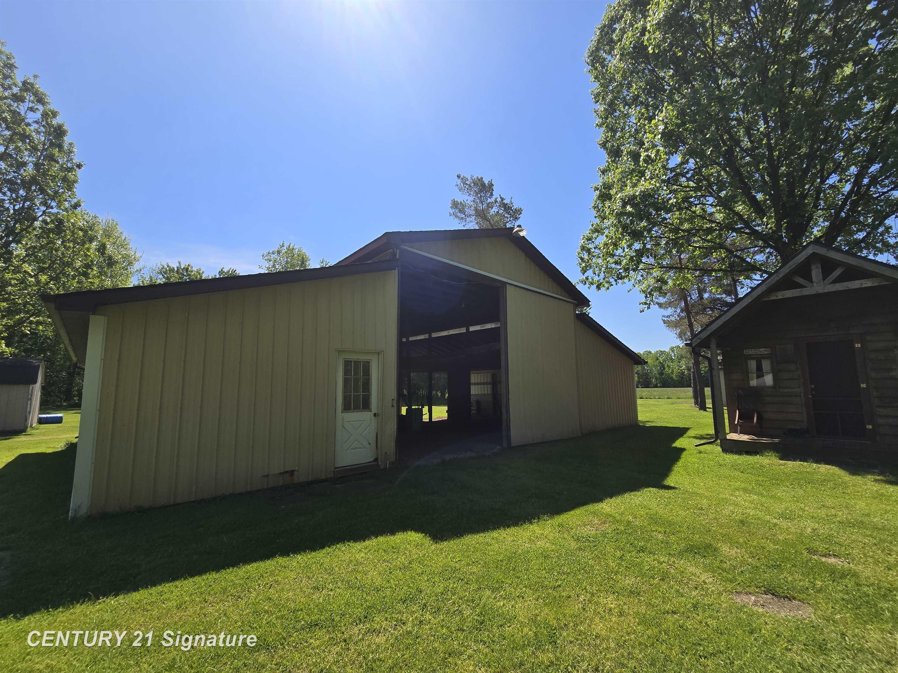 1162 East Farrand Road Clio, MI 48420 - Photo 9 of 88