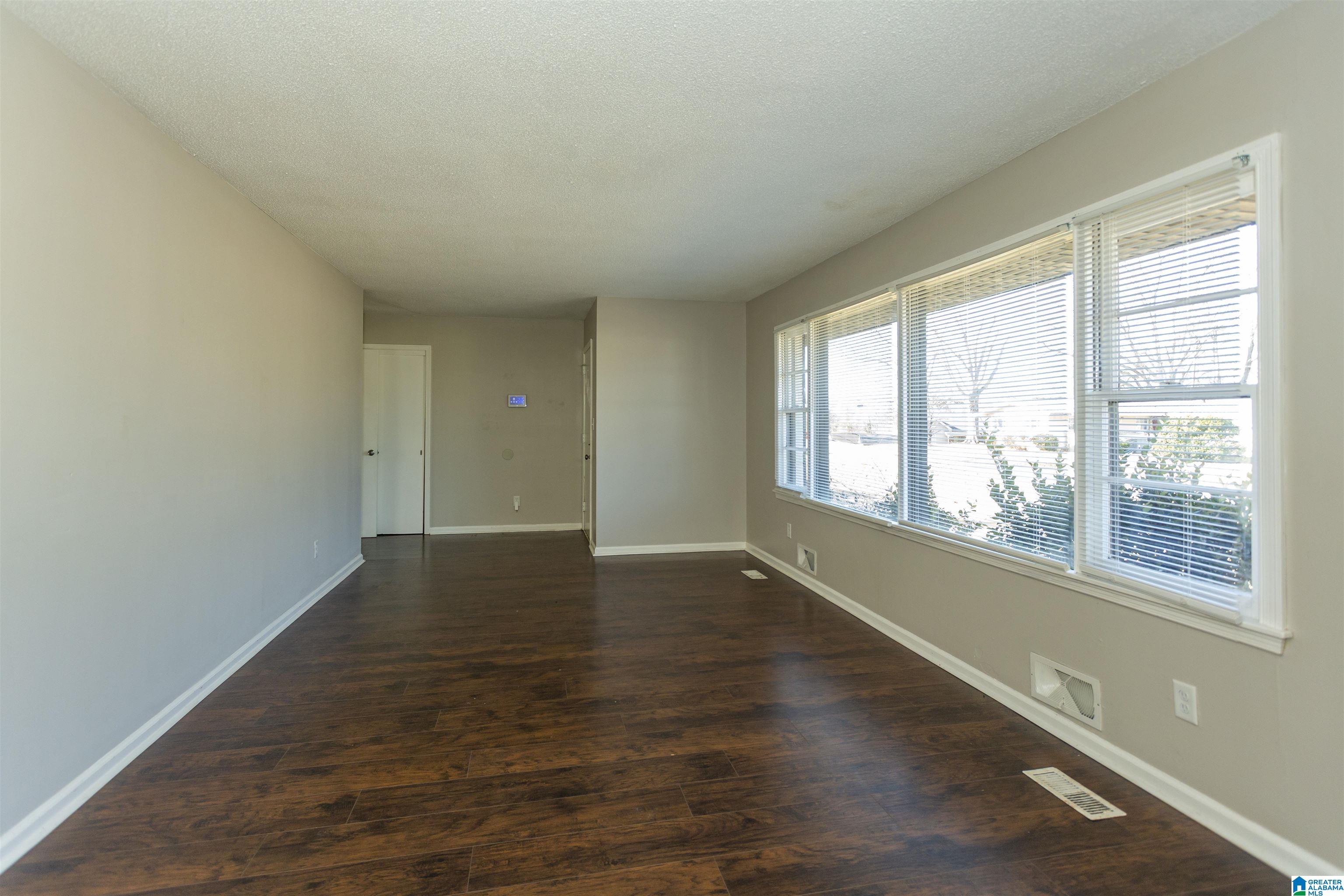 308 6th Street South Bessemer, AL 35020 - Photo 5 of 33