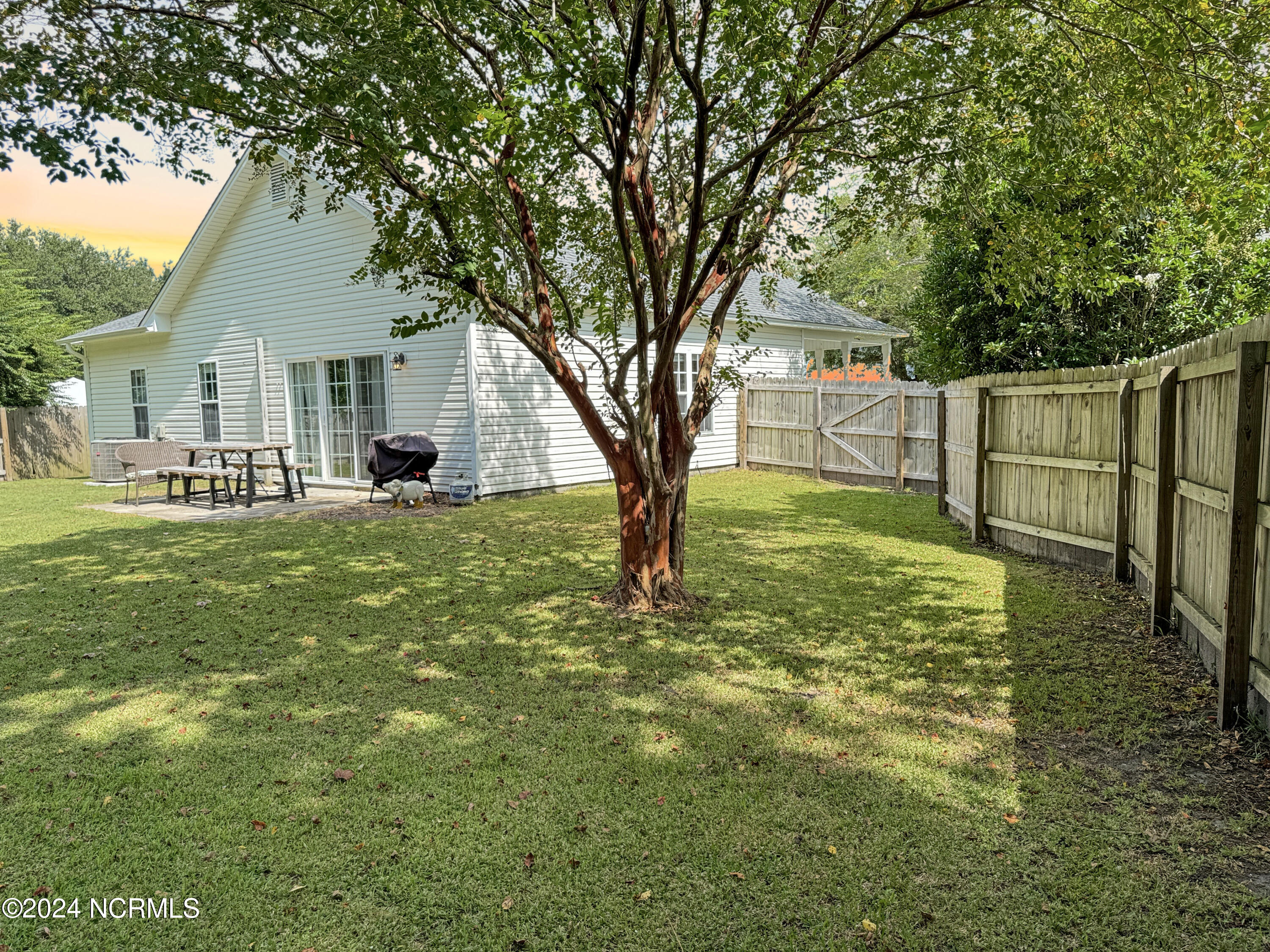 117 Olde Well Loop Road Wilmington, NC 28411 - Photo 20 of 27 3c1b910cb47869fa99974b2ed43f4fd1cb187394