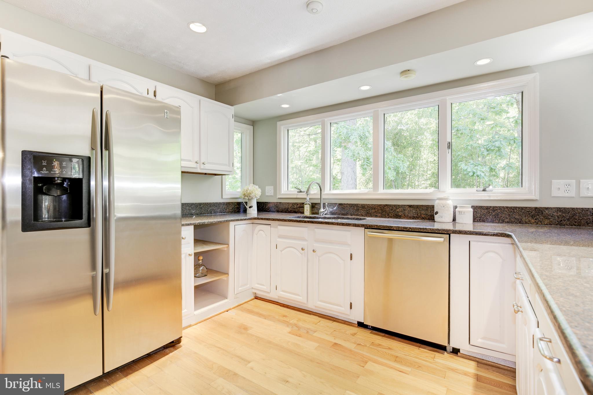 31 Rutherford Circle Sterling, VA 20165 - Photo 22 of 94 Newly Painted Kitchen Cabinets