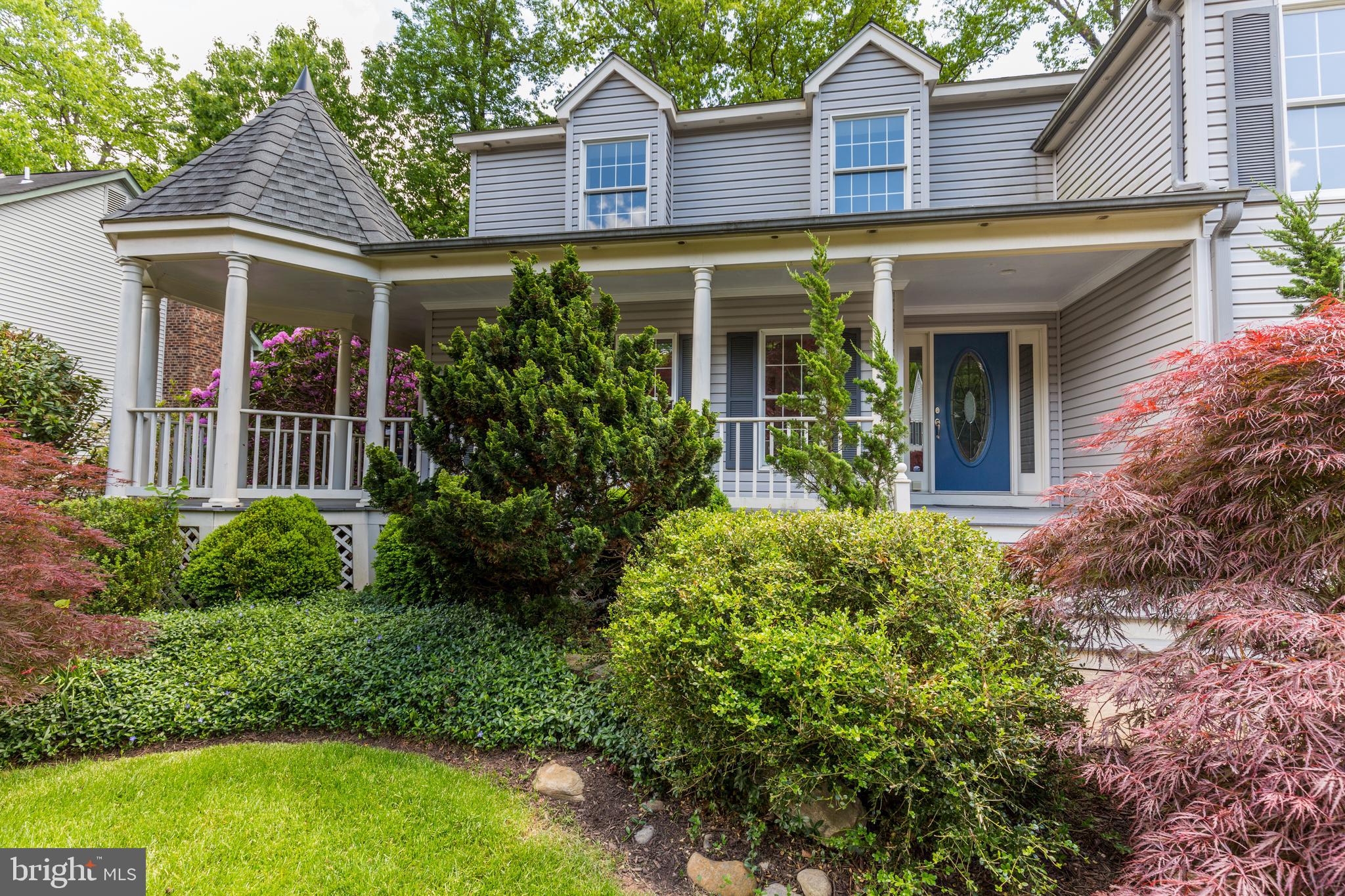 31 Rutherford Circle Sterling, VA 20165 - Photo 4 of 94 Wrap Around Porch