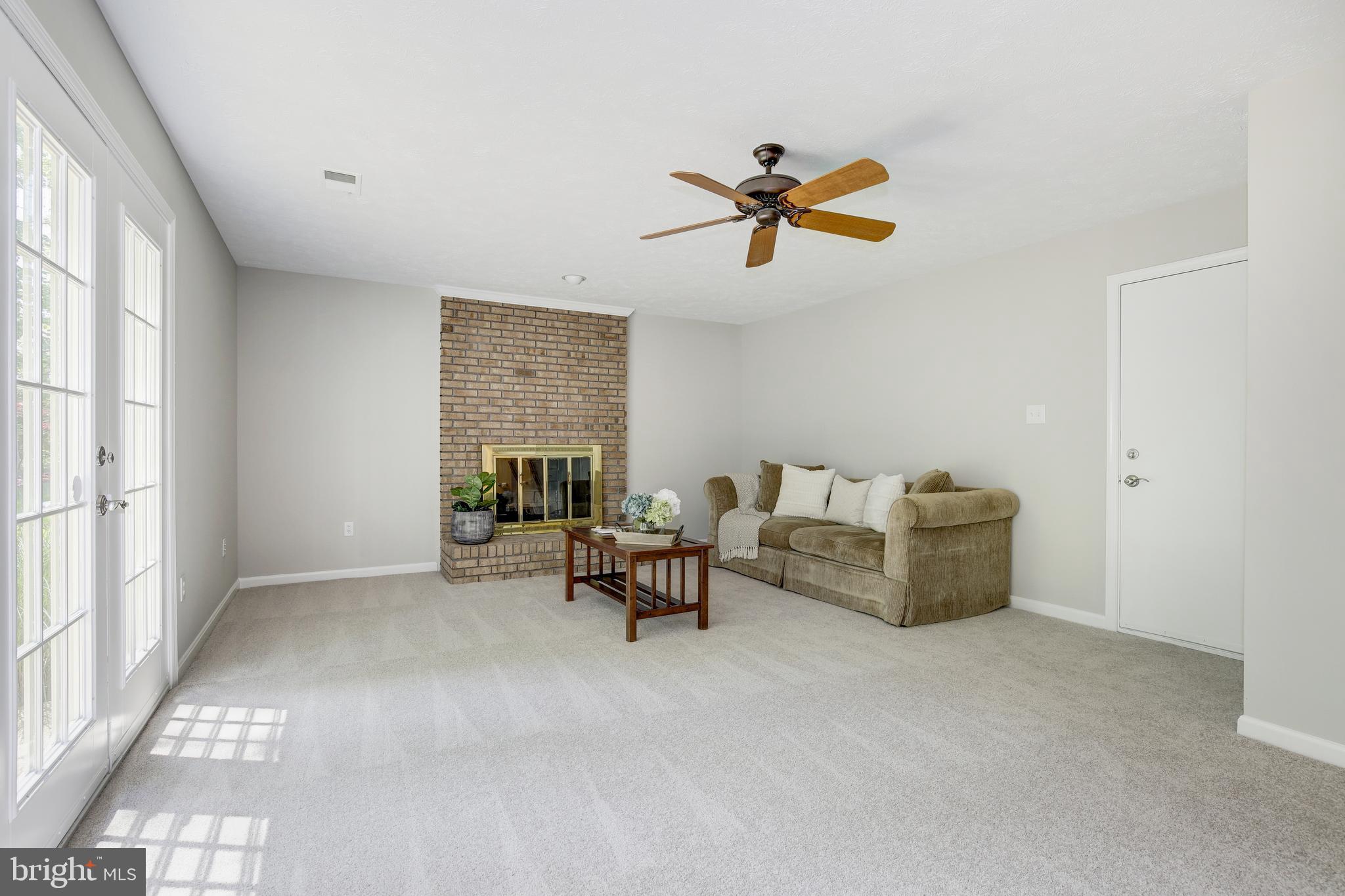 31 Rutherford Circle Sterling, VA 20165 - Photo 34 of 94 Family Room with Fireplace