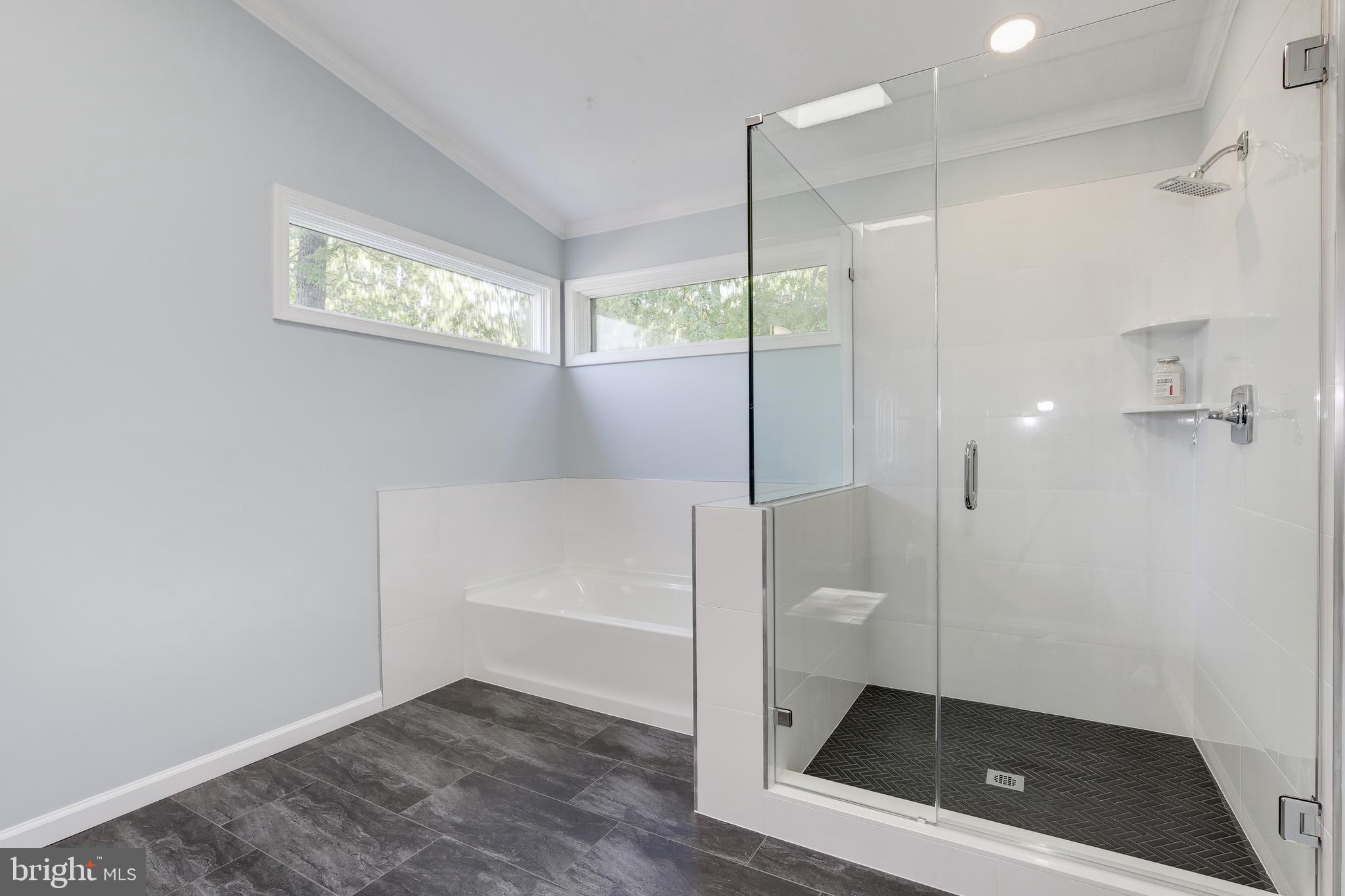 31 Rutherford Circle Sterling, VA 20165 - Photo 45 of 94 Primary Bathroom - Tub and Standing Shower