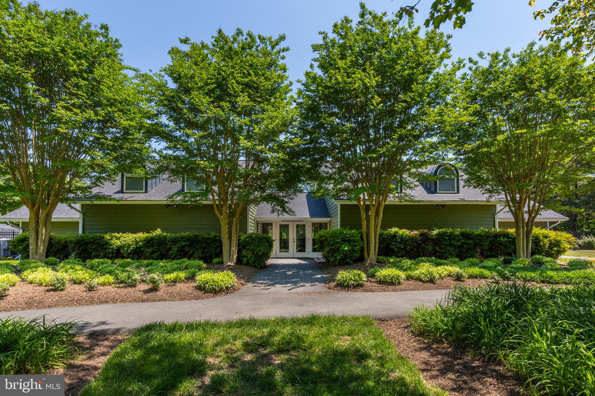 31 Rutherford Circle Sterling, VA 20165 - Photo 84 of 94 Community Pool