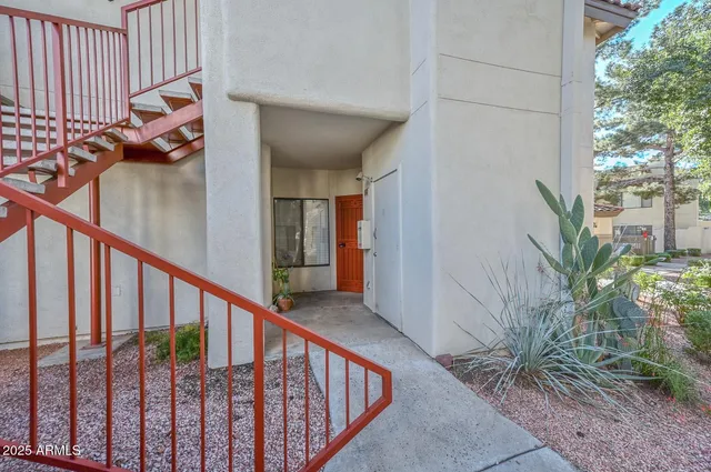 $264,900 | 750 East Northern Avenue, Unit 1140, Phoenix, AZ 85020