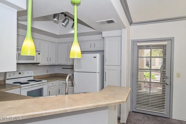 $264,900 | 750 East Northern Avenue, Unit 1140, Phoenix, AZ 85020