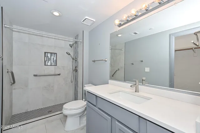 $264,900 | 750 East Northern Avenue, Unit 1140, Phoenix, AZ 85020