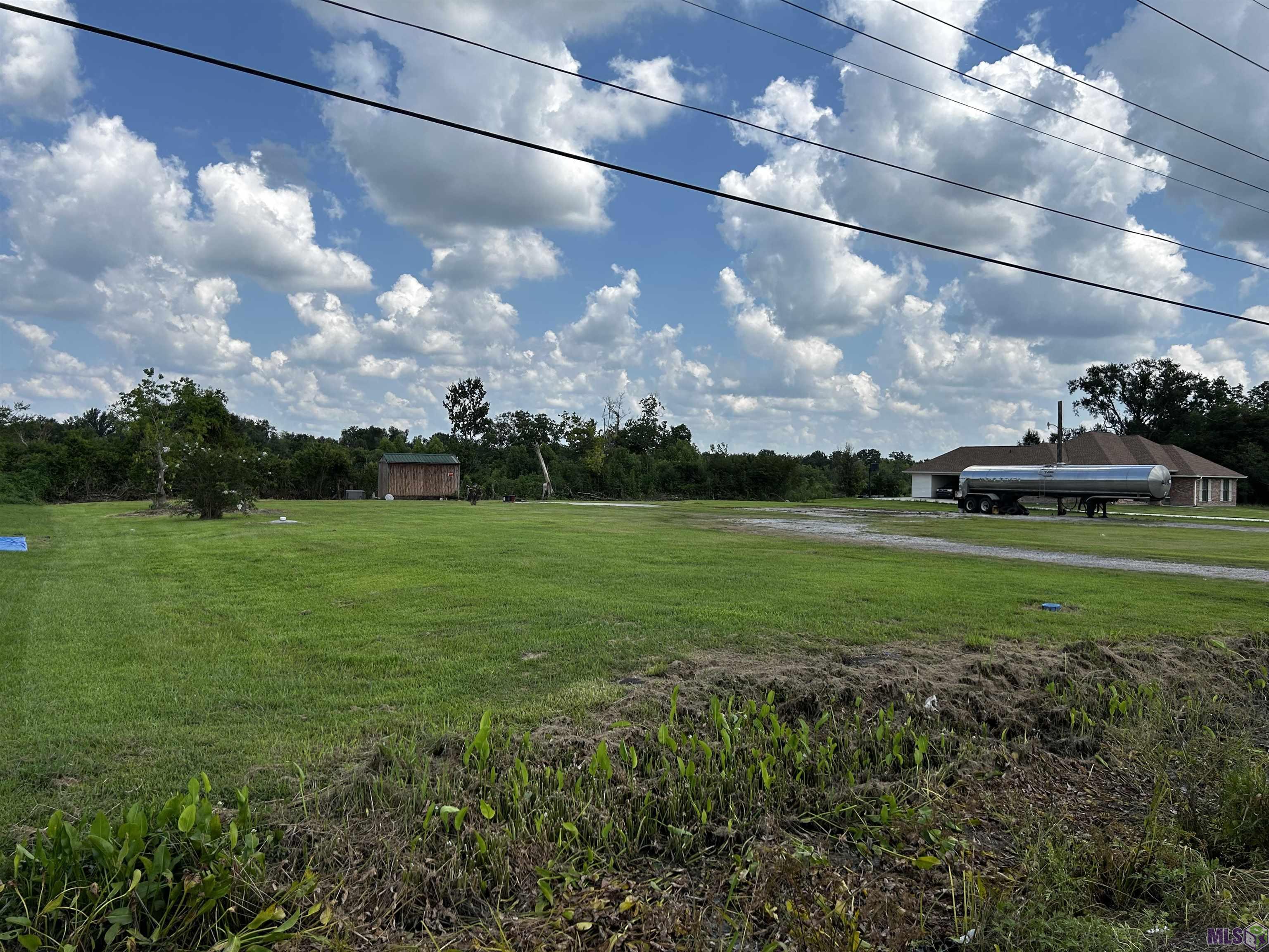 2284 Highway 182 Raceland, LA 70394 - Photo 3 of 3
