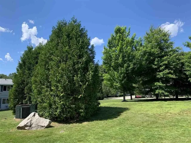 $2,395 | 616 Portland Street, Unit 38, Rochester, NH 03867