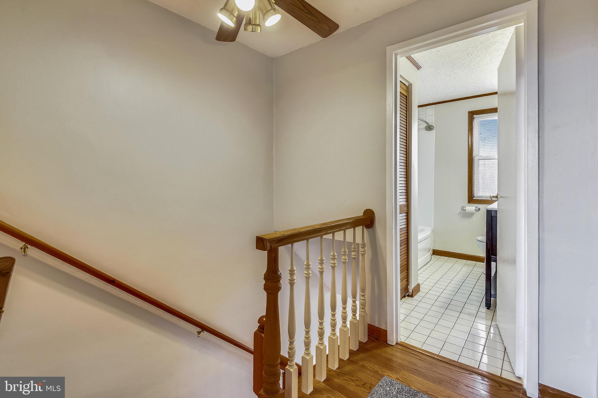 8025 Lansdale Road Baltimore, MD 21224 - Photo 21 of 36 Upper Level Landing