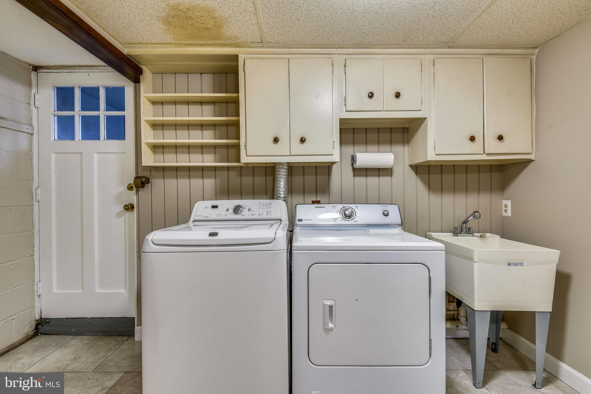 8025 Lansdale Road Baltimore, MD 21224 - Photo 31 of 36 Washer and Dryer with plenty of storage