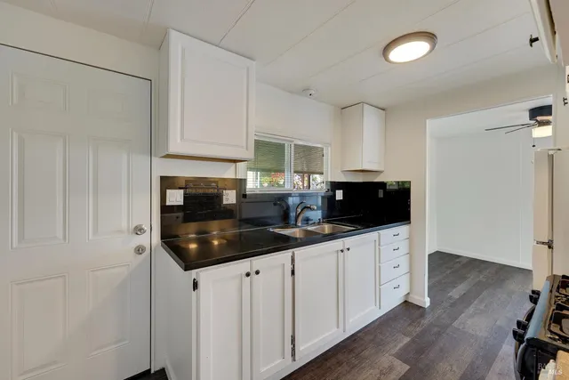 $79,000 | 252 Pear Lane, Santa Rosa, CA 95407