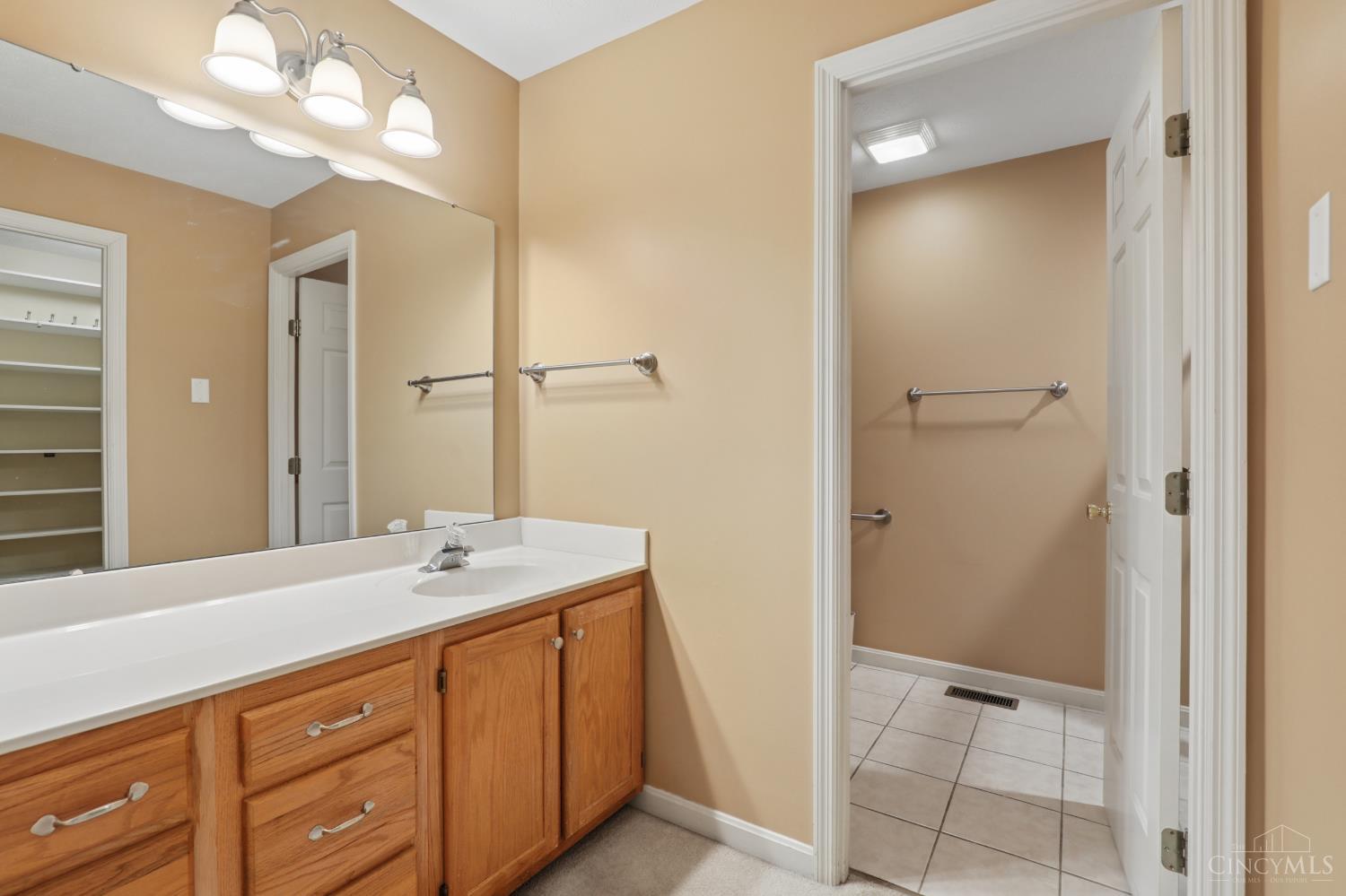 3371 Diehl Road, Unit 41 Cincinnati, OH 45211 - Photo 27 of 45 Gallery Image 27