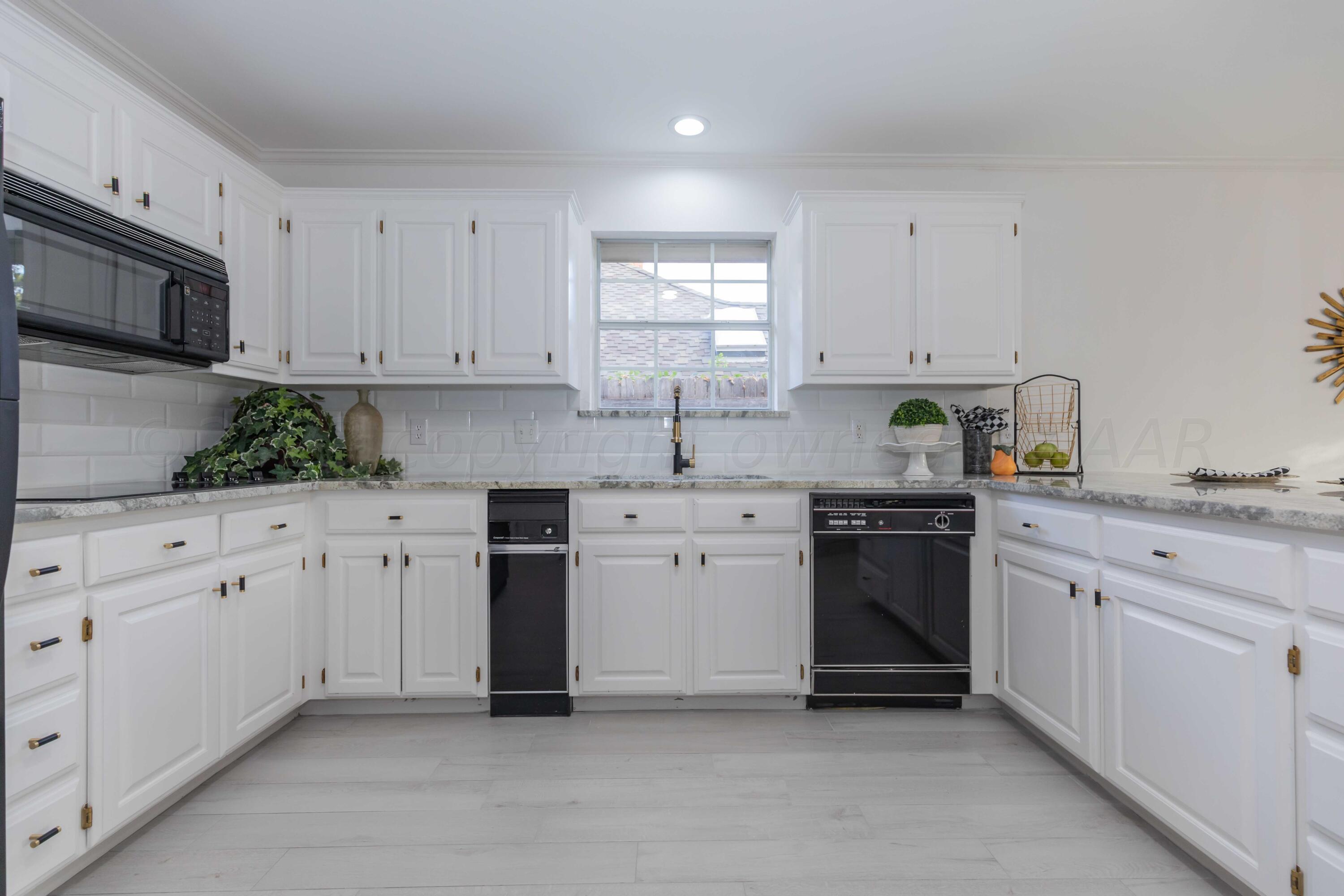 4 Doral Drive Amarillo, TX 79124 - Photo 13 of 52 KITCHEN VIEW 2