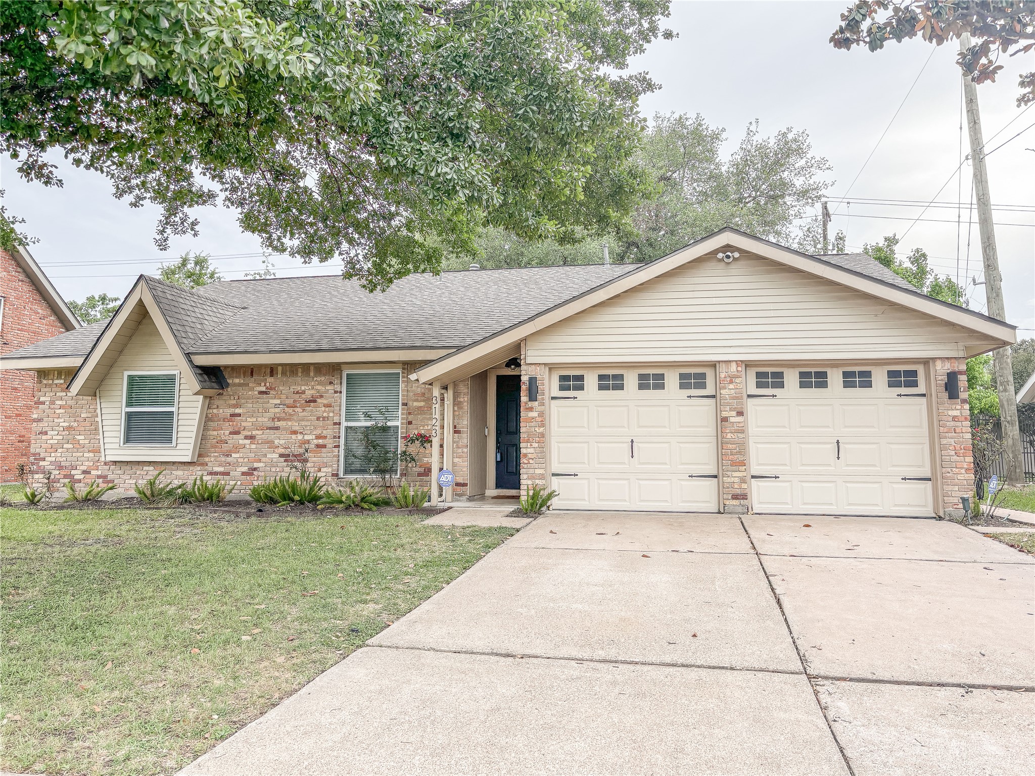 3123 Lazy Spring Drive Houston, TX 77080 - Photo 1 of 25