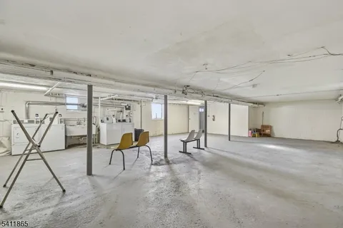 $2,600 | 16 Troy Drive, Unit 1, Springfield, NJ 07081