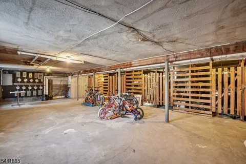 $2,600 | 16 Troy Drive, Unit 1, Springfield, NJ 07081