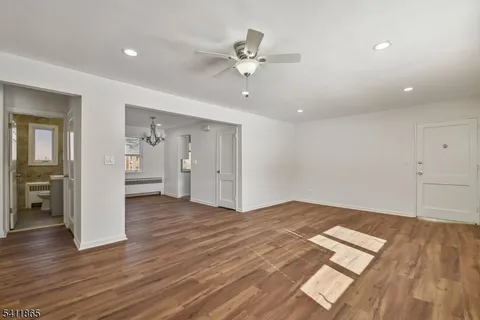 $2,600 | 16 Troy Drive, Unit 1, Springfield, NJ 07081