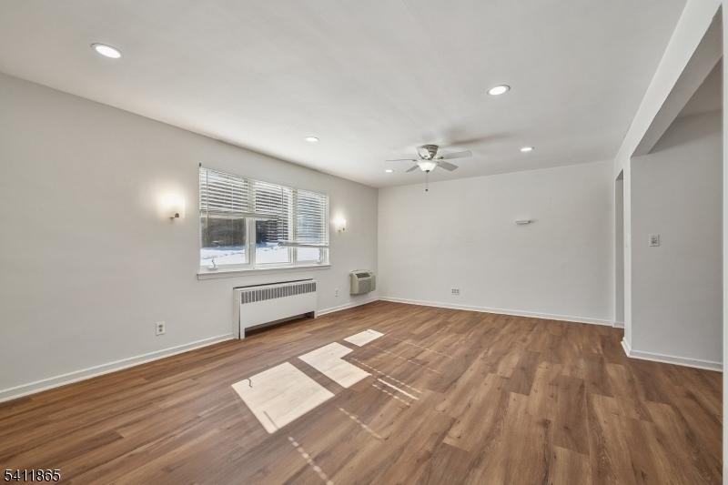 16 Troy Drive, Unit 1 Springfield, NJ 07081 - Photo 4 of 17