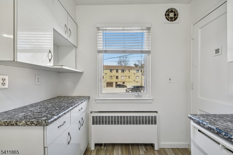 16 Troy Drive, Unit 1 Springfield, NJ 07081 - Photo 5 of 17