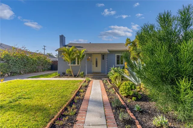 $829,000 | 1410 South Olive Street, Santa Ana, CA 92707