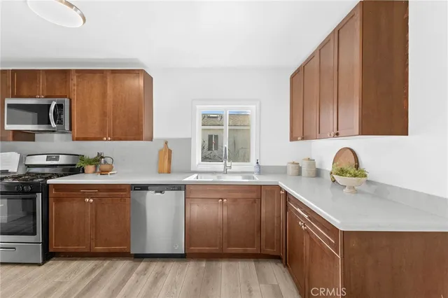 $829,000 | 1410 South Olive Street, Santa Ana, CA 92707