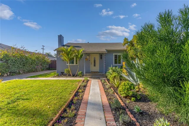 $829,000 | 1410 South Olive Street, Santa Ana, CA 92707