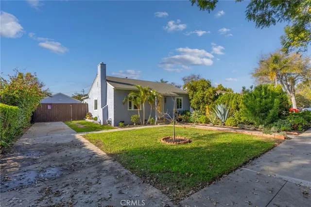 $829,000 | 1410 South Olive Street, Santa Ana, CA 92707